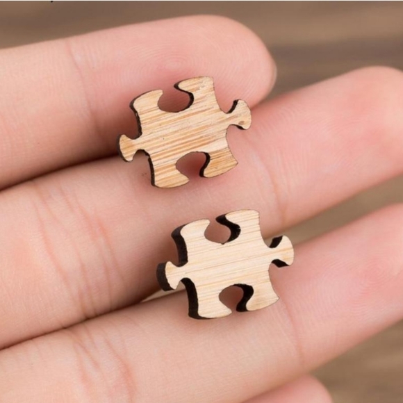 "Puzzle Lover" Handmade Wood Stud Earrings - Picture 3 of 4